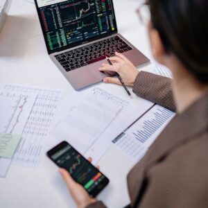 Inversiones en tecnología: tendencias y oportunidades para el futuro 5 pexels photo 7693229 1